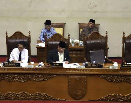Fraksi PDIP Nilai KUA-PPAS APBD Perubahan 2018 Cacat Hukum