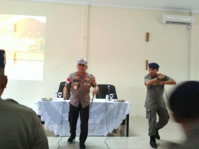 Kapolda Kepri Irjen Andap Disambut Yel-yel di Mako Brimob Tembesi