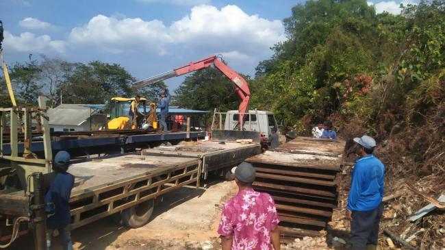 Dilelang, Barang Bukti Curian Pelat Baja Sisa Proyek Jembatan Dompak