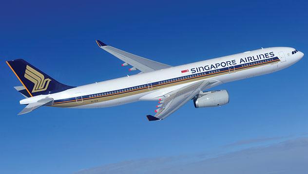 Penumpang Singapore Airlines Temukan Gigi Manusia di Makanan