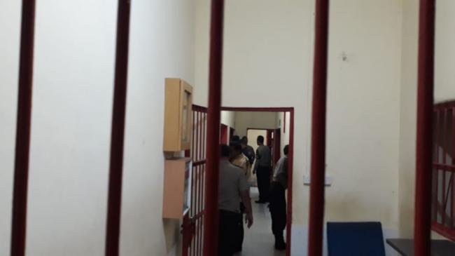 Ini Pemicu Dua Tahanan Polres Karimun Baku Hantam Dalam Sel
