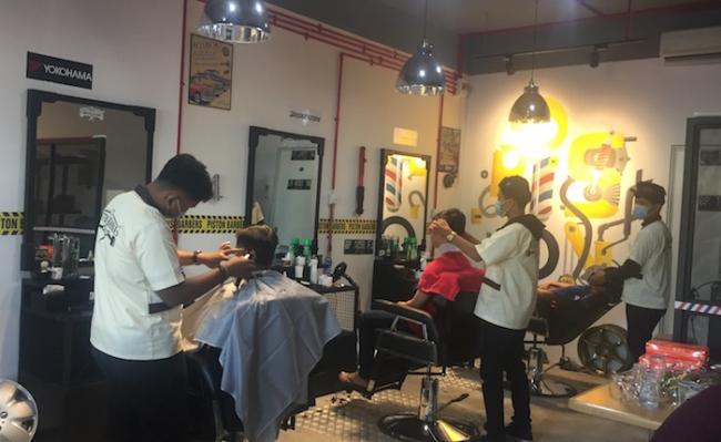Piston Barbershop Usung Konsep Otomotif