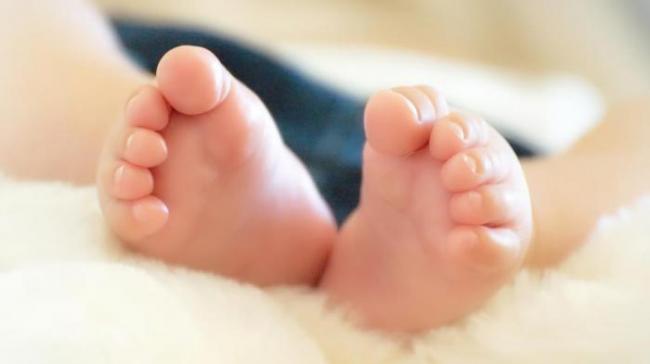 Bayi 3 Tahun Kritis Ditinggal Ibunya di Mobil Semalaman