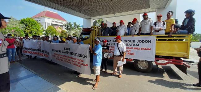 Demo Tandingan Mengaku Pedagang Pasar Induk, Boni Ginting: Mereka Bukan Pedagang!