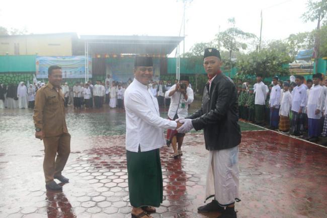Perayaan Hari Santri di Bintan Meriah di Tengah Guyuran Hujan