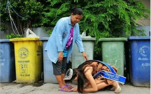 Ratu Kecantikan Sujud di Kaki Wanita Pemulung Ini, Siapa Dia?
