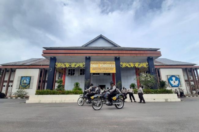 Gelar Demo, Mahasiswa Selidiki Pembelian Laptop Disdik Kepri ke Toko-toko