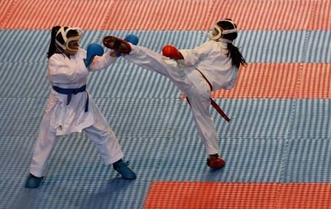 Karateka Putri Karimun ikuti ajang O2SN di Yogyakarta
