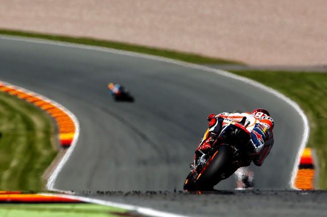 Marquez Rebut Pole Position, Rossi Ketiga, Lorenzo Jatuh Lagi