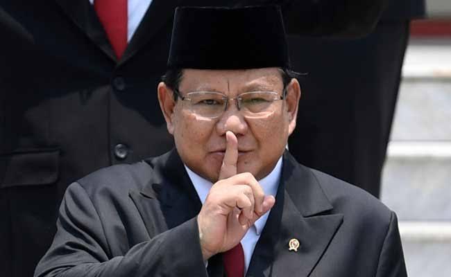 Prabowo Melempem Hadapi Agresifitas China di Natuna