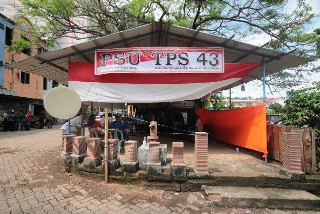 Golput Dominasi Pemungutan Suara Ulang di Batuampar