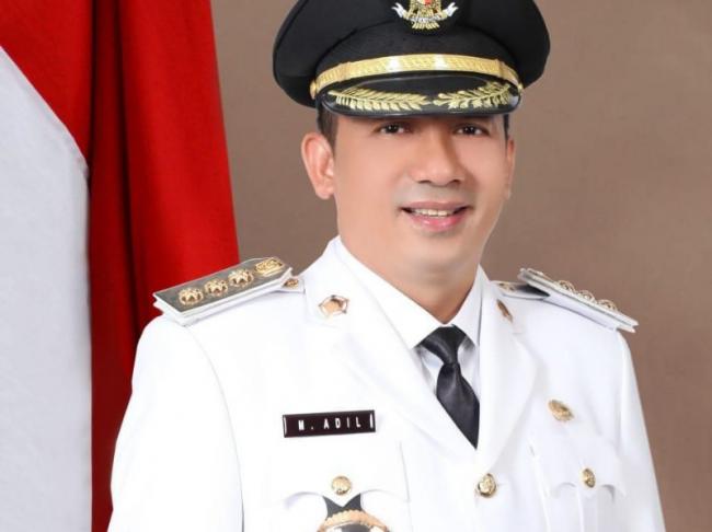 Bupati Meranti Adil Anggarkan Rp12,5 Miliar untuk Program Beasiswa