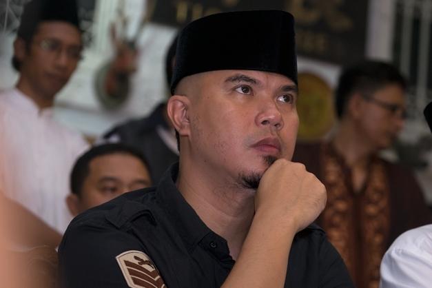 Ahmad Dhani Tumbang di Bekasi, Mulan Jameela Jatuh Sakit 