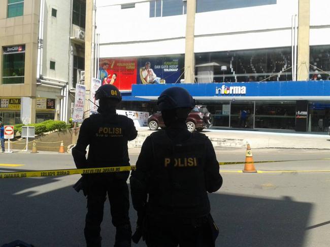Kepri Siaga 1, Kapolda Kepri Bawa Pasukan Lengkap ke Nagoya Hill