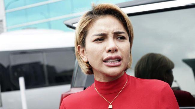 Diam-diam Beramal, Nikita Mirzani Lebih Nyaman Dikenal Tukang Cari Ribut