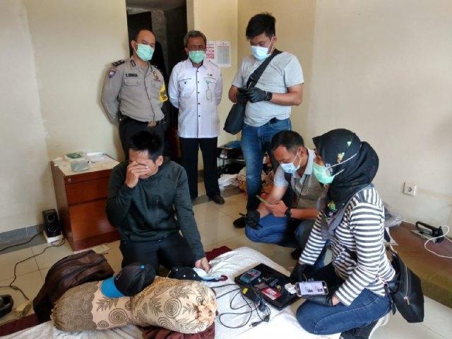 A Male Pedophile in Batam Collects Child Pornography Since 2018