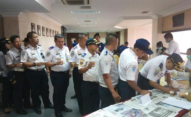Satpol PP Mendadak Dites Urine
