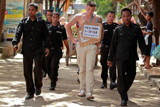 Di Gili Trawangan Pencuri Diarak Keliling Kampung