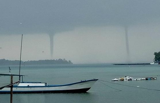 BMKG Pastikan Perairan Lingga Aman dari Waterspout, Apa Itu?