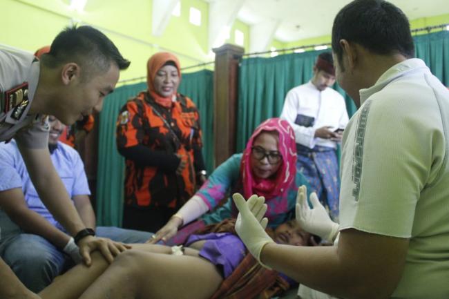 50 Anak Ikut Sunatan Massal Komunitas Ligat Karimun