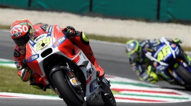 Iannone Kuasai Assen, Rossi Makin Cepat di FP2 GP Belanda  