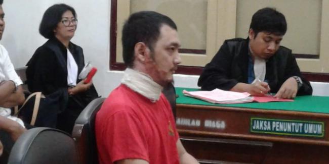 Sidang Terdakwa Bakar Pacar, Hakim: Kau Ini Ganteng-ganteng Bodoh