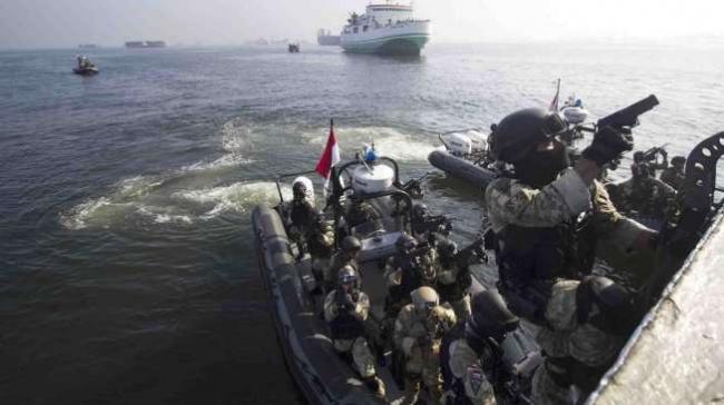  TNI AL Tangkap Perompak Kapal Tanker Singapura di Pulau Belakang Padang