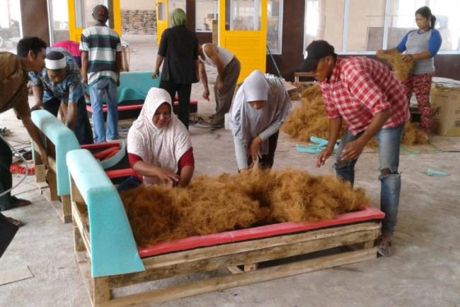 Jika Jadi ke Lingga, Jokowi Bakal Duduki Sofa Kreasi Sabut Kelapa