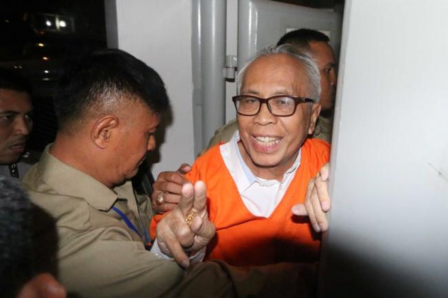 Tak Hadiri Pemeriksaan, OC Kaligis Juga Tolak Dokter dari KPK