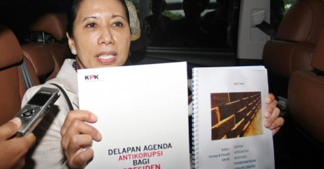 PDIP Sebut Menteri BUMN Rini Soemarno dan Andi Widjajanto Akan Didepak Jokowi