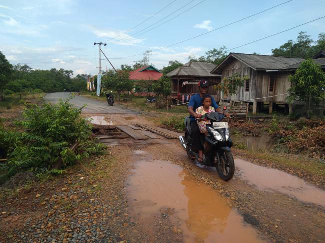 Jembatan Desa Panggak Laut Rawan Dilintasi