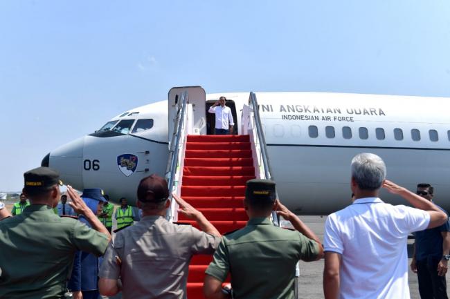 Jokowi Terbang ke Palu Tinjau Daerah Terdampak Gempa dan Tsunami