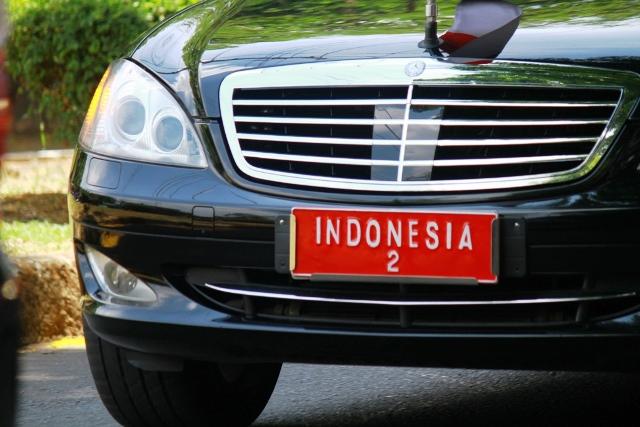 Viral Video Mobil Wapres Kehabisan BBM, Isi Bensin di Pinggir Jalan