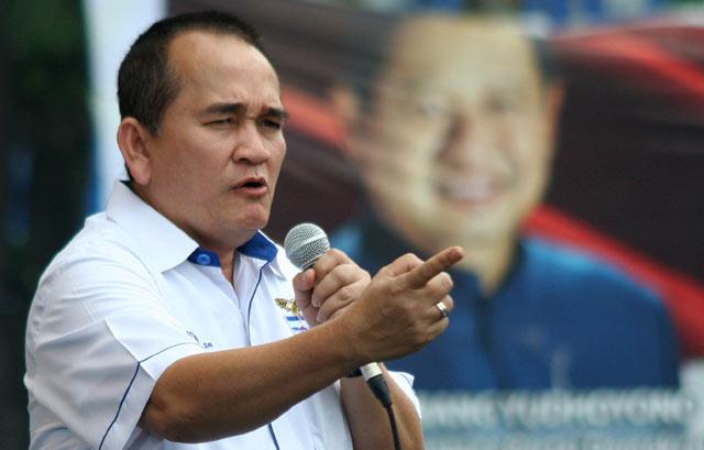 Ruhut Sitompul Tuding Orang Ini Otak Pencopotan Dirinya