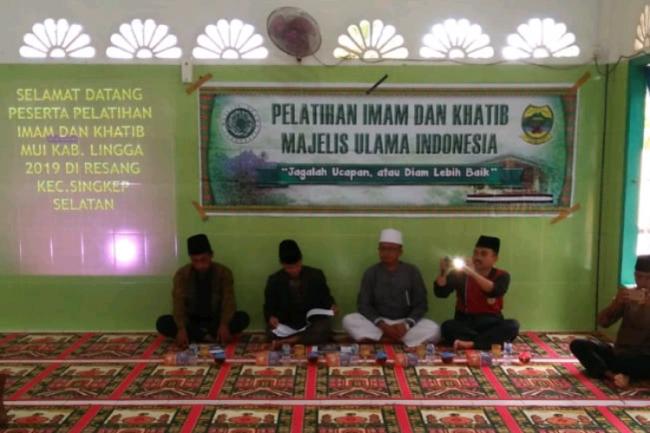 Imam Masjid di Singkep Selatan Dapat Pembinaan Keagamaan Sambut Ramadan