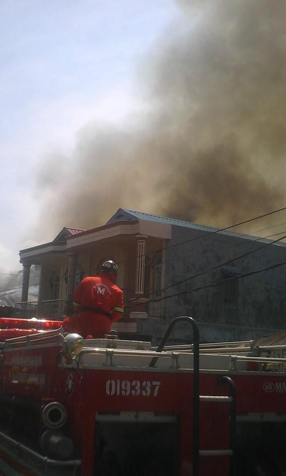 Api yang Menghanguskan 5 Bangunan di Tanjung Sengkuang Berasal Rumah Haji Sage 