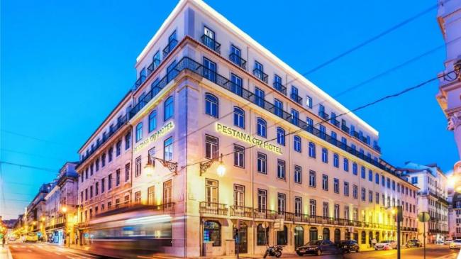 Berita Ronaldo Ubah Hotel Jadi RS Virus Corona Hoaks