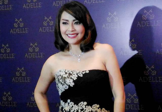 Tessa Kaunang Dikabarkan Digerebek Bawa Pria ke Rumah