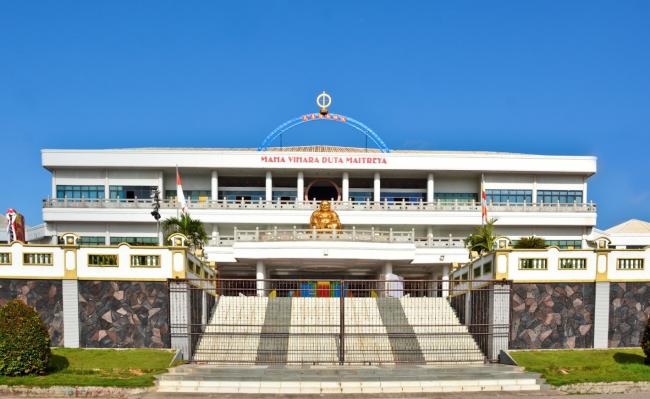Vihara Maitreya Jadi Tempat Nongkrong Pokemon, Otoritas Vihara Terbitkan Larangan 