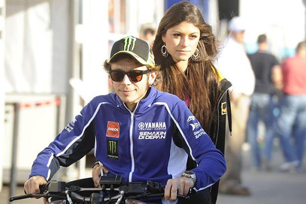 Inilah Cewek-cewek Seksi Penakluk Valentino Rossi