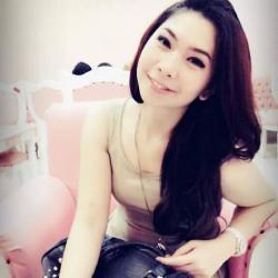  Salah Satu Jasad yang Ditemukan Adalah si Cantik Pramugari AirAsia