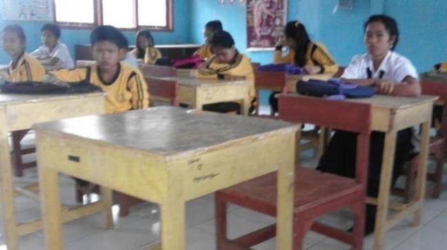 Meja Yuyun di Kelas Selalu Basah, Siswa SMPN 5 Ketakutan