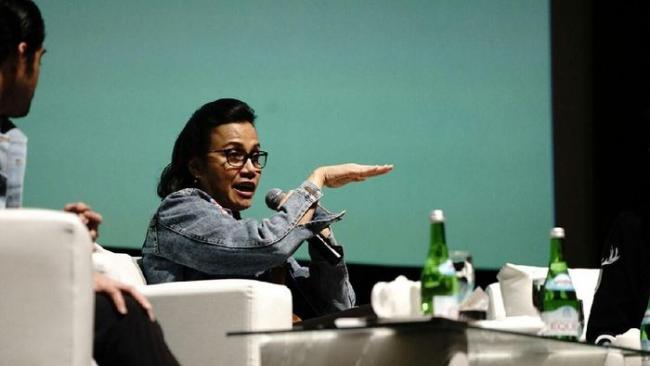 Sri Mulyani Minta Milenial Kurangi Ngopi di Luar
