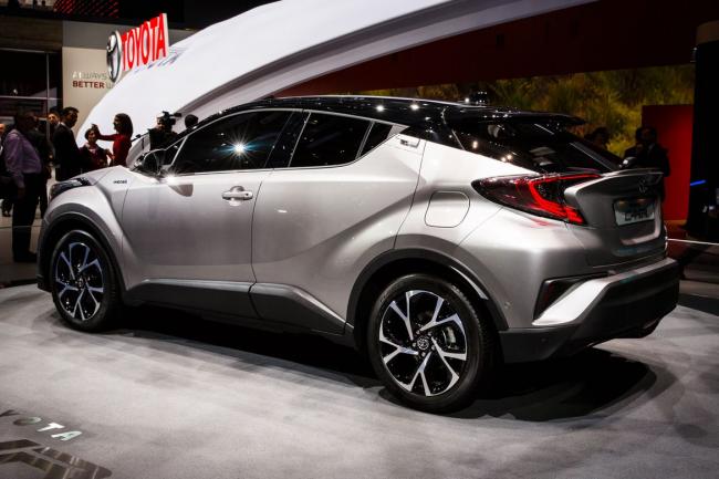 Toyota C-HR Ikut Mejeng di GIIAS 2017, Ini Harganya