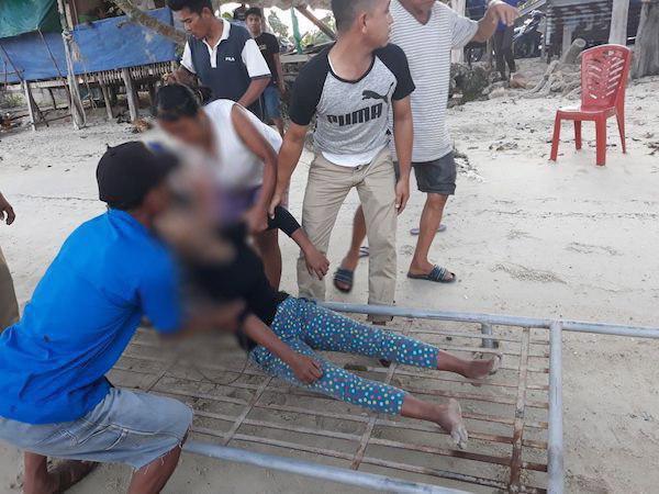 Gadis ABG Ditemukan Tewas Tergantung di Pantai Pelawan