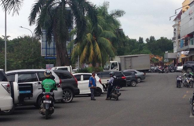 Driver: Kantor Tutup, Aplikasi Jalan Terus
