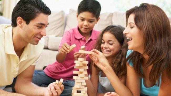 5 Tips Jitu Meluangkan Family Time Buat Kamu yang Sibuk Kerja