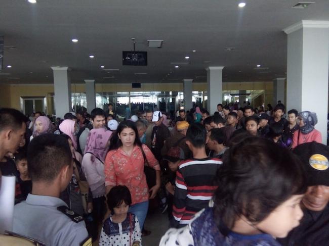 Pemudik Keluhkan Tarif Porter di Pelabuhan Domestik Capai Rp 250 Ribu 