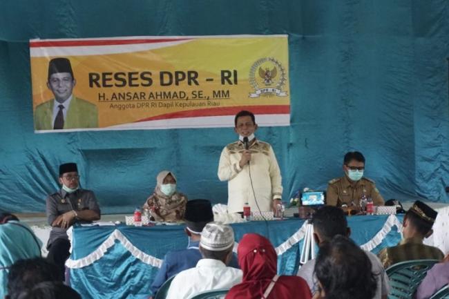 Kunjungi Sedanau Natuna, Camat dan Wabup Minta Sesuatu ke Ansar Ahmad