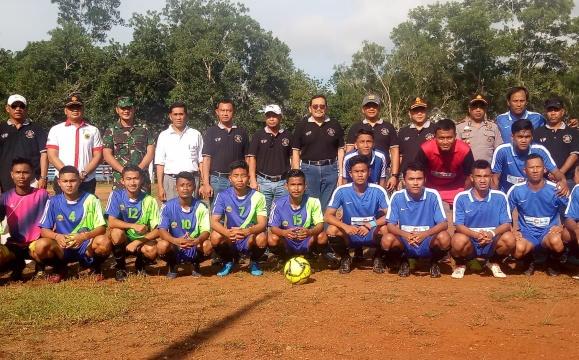 TNI AL Buka Turnamen Sepakbola Perebutkan Piala Danlanal Dabo Singkep